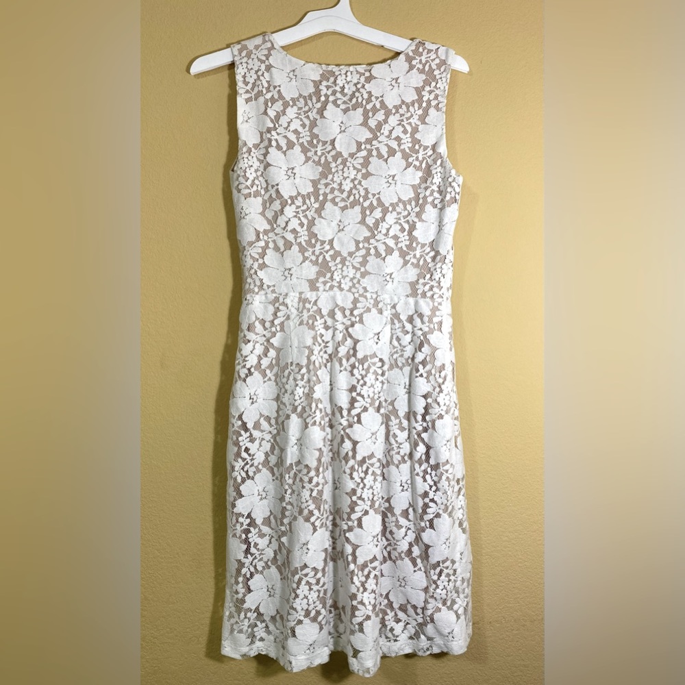 NEW Pretty midi dress in Ivory color. Size 6